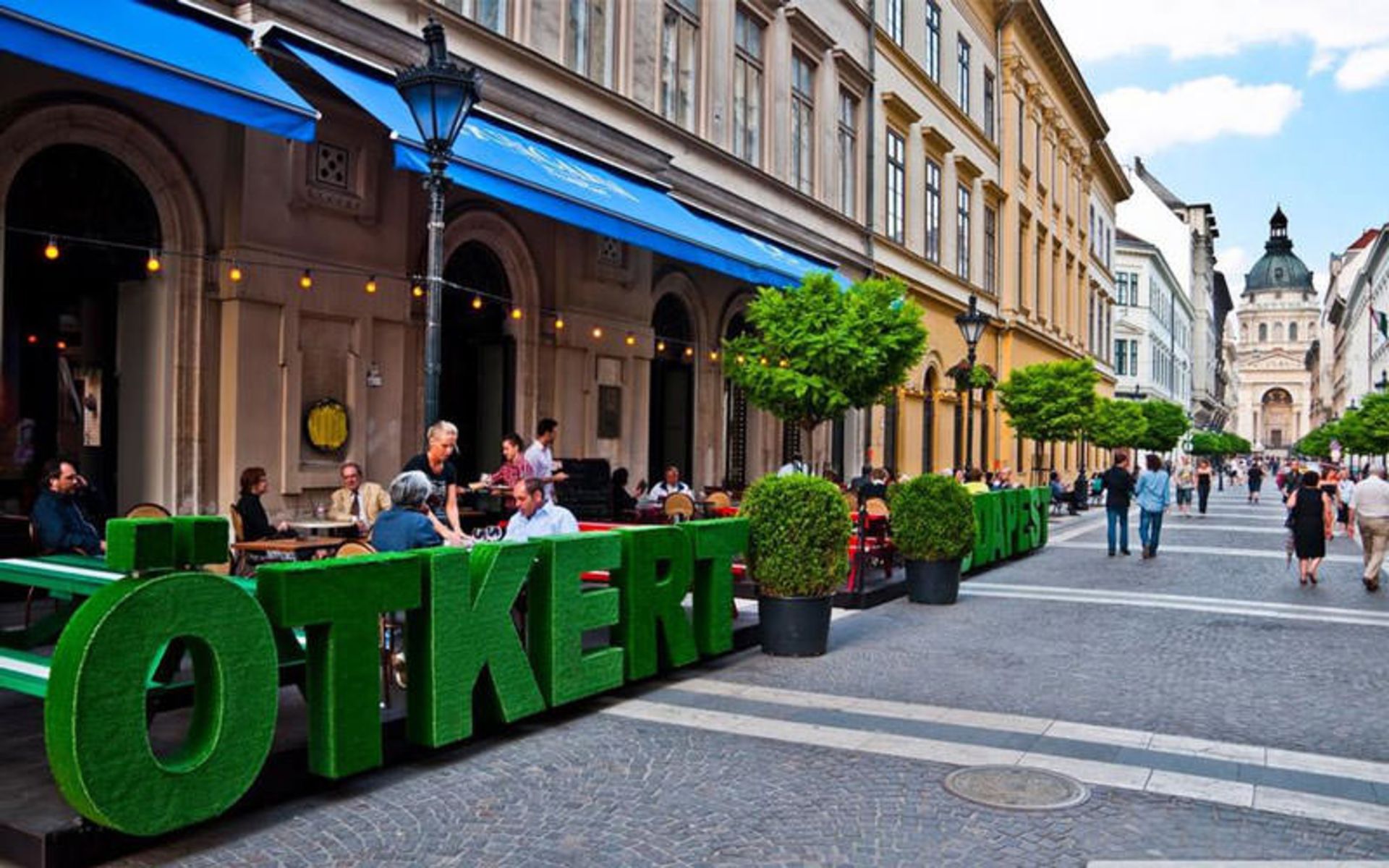 هتل زیرینی هاستل (Zrínyi Hostel)