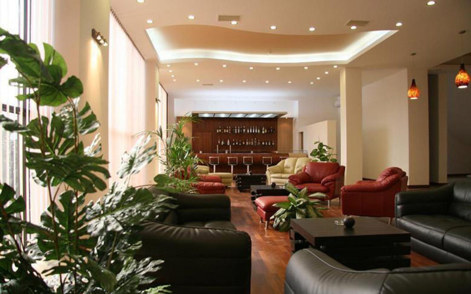 هتل دی پلازا (D'Plaza Hotel)