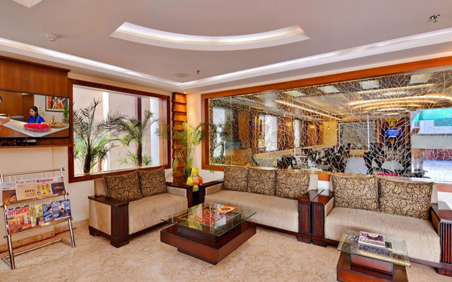 هتل سون هیلز تاور (Seven Hills Tower)