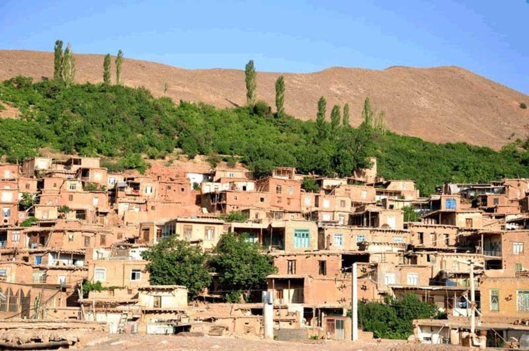 خانه های روستای خروعلیا