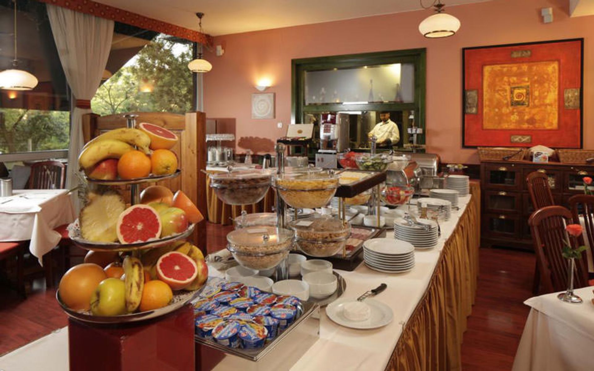هتل چارلز (Hotel Charles)