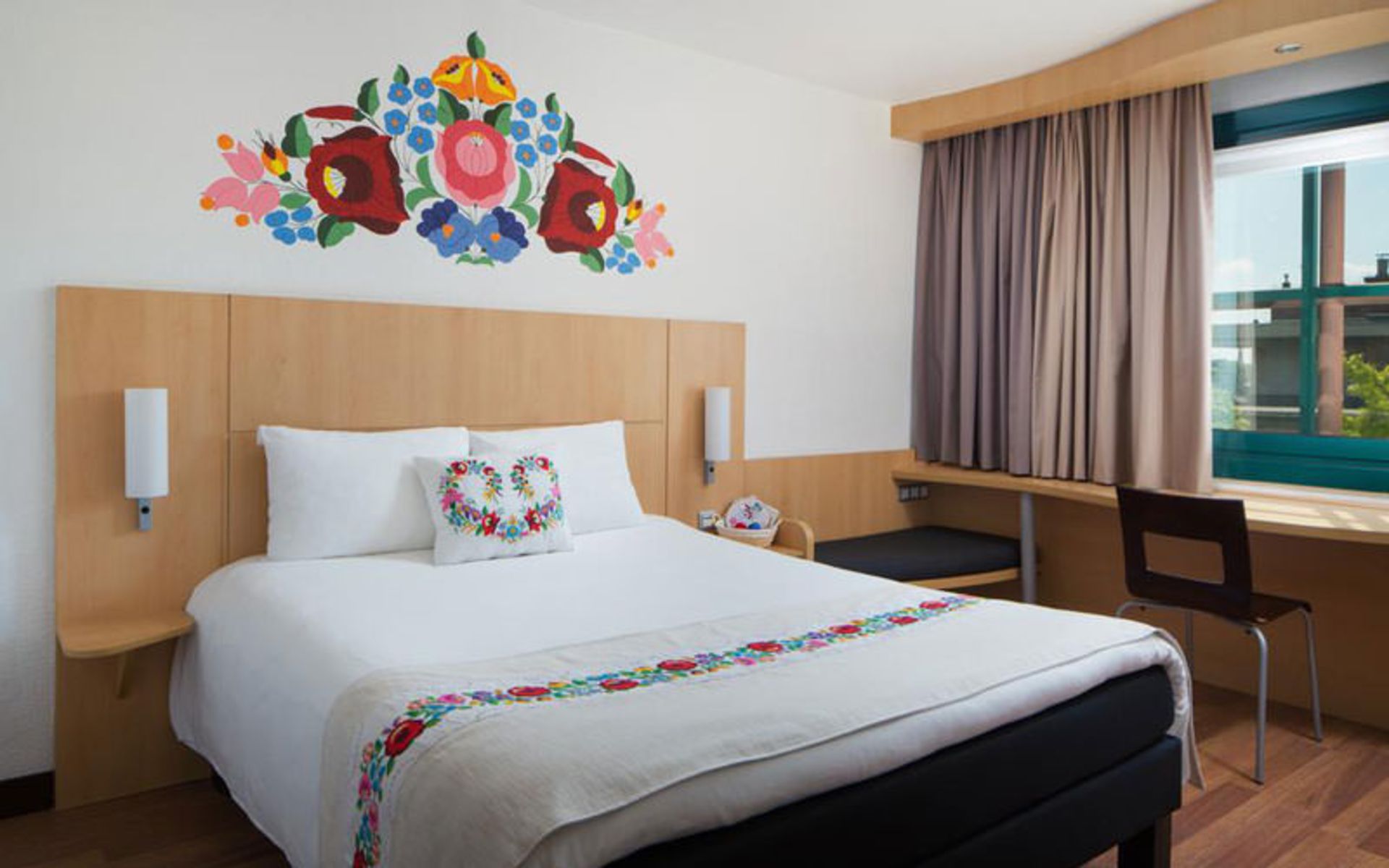 هتل ایبیس بوداپست هروس اسکور (Ibis Budapest Heroes Square)