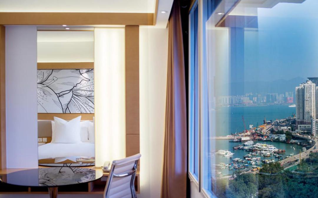 هتل د پارک لن هنگ‌کنگ ا پول‌من (The Park Lane Hong Kong, a Pullman Hotel)