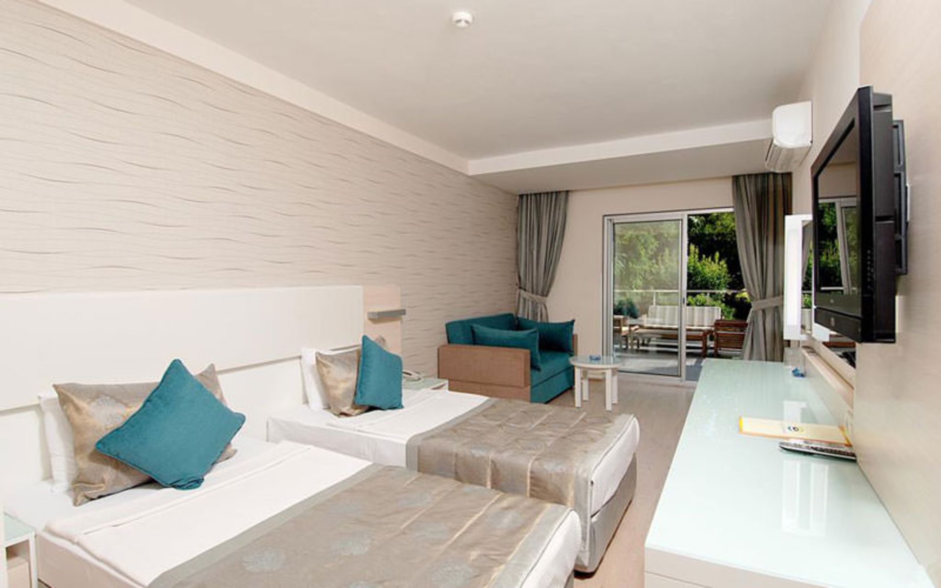 هتل گرند اکان (Grand Okan Hotel)