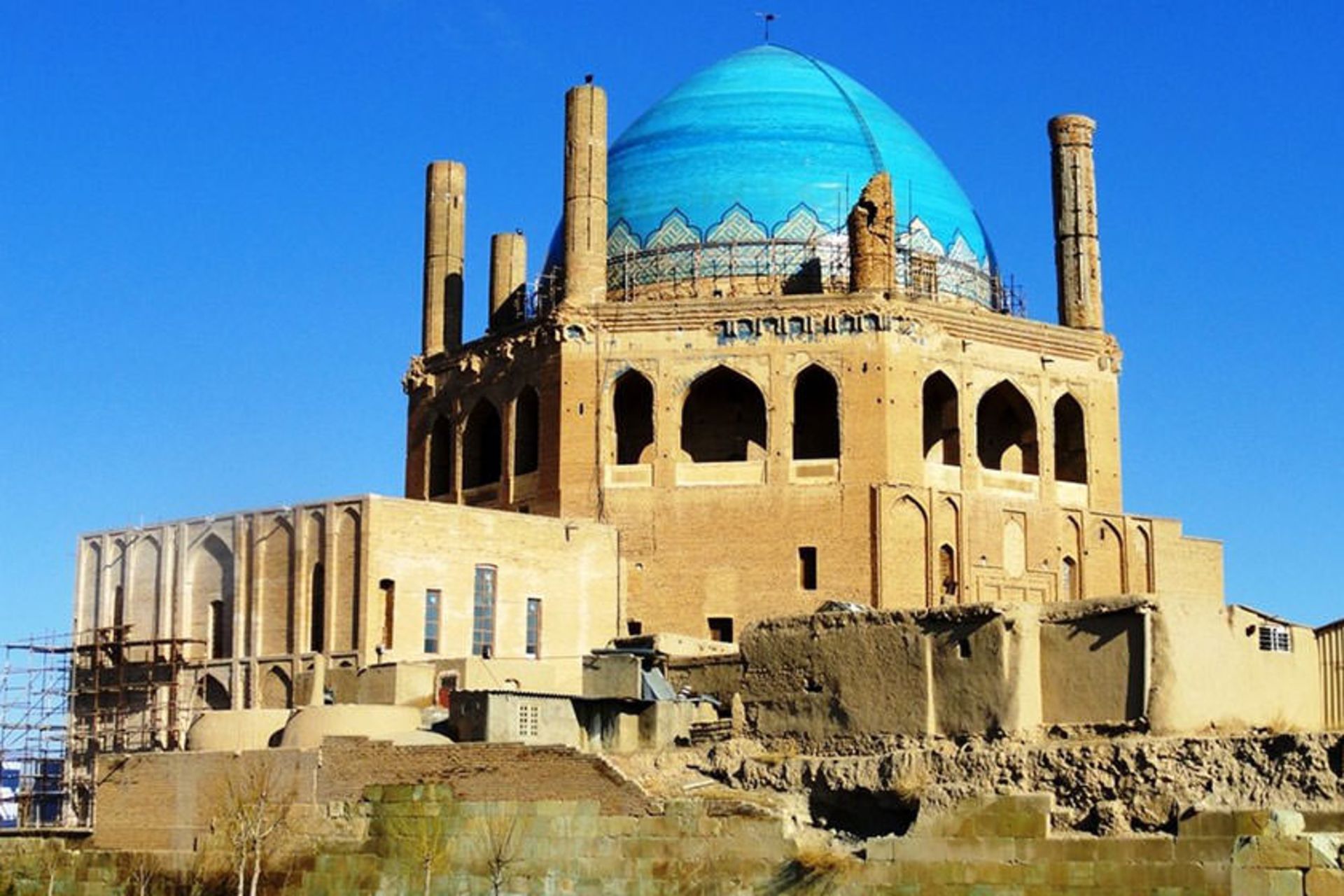 آثار تاریخی زنجان