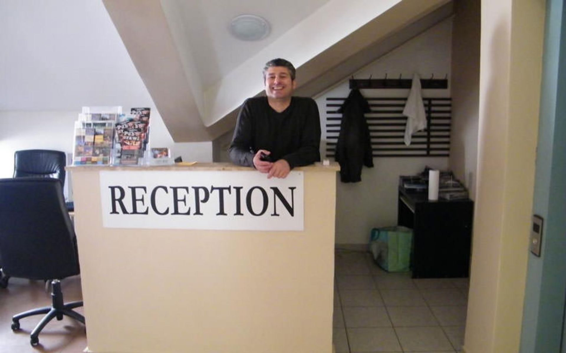 هتل زیرینی هاستل (Zrínyi Hostel)