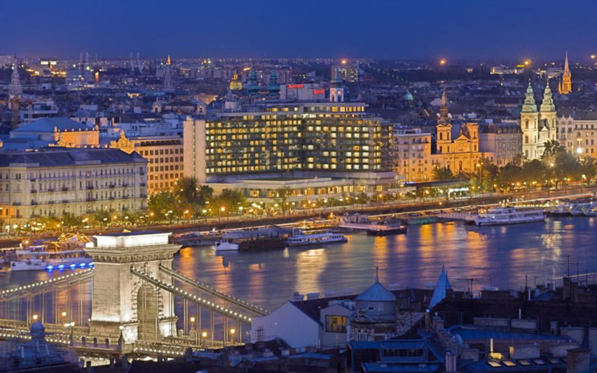 هتل بوداپست ماریوت (Budapest Marriott Hotel)
