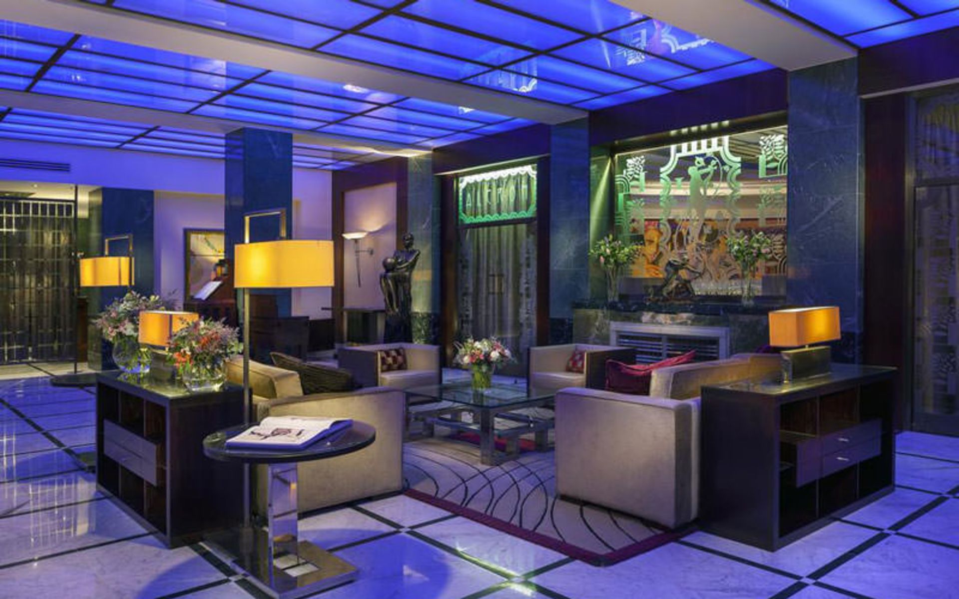 هتل رادیسون بلو آلکرُن (Radisson Blu Alcron Hotel)