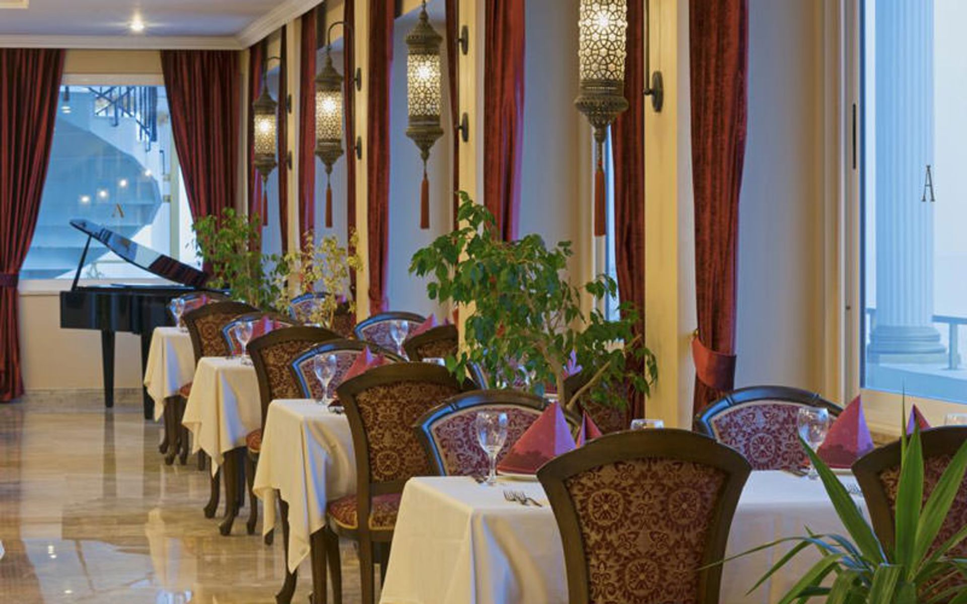 هتل آنتیک رومان پالاس- آل اینکلوسیو (Antique Roman Palace - All Inclusive)