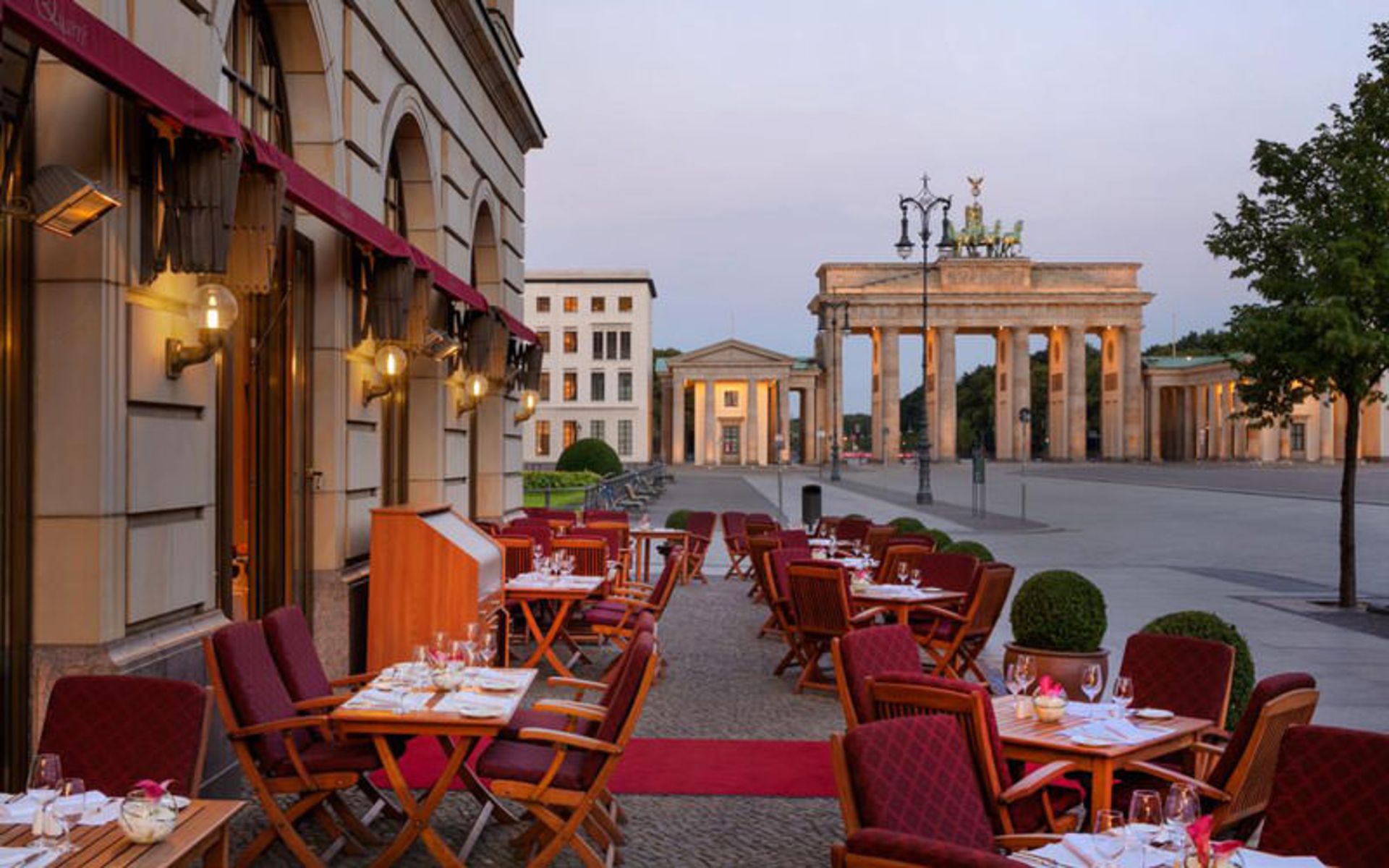 هتل آدلن کمپینسکی برلین (Hotel Adlon Kempinski Berlin)