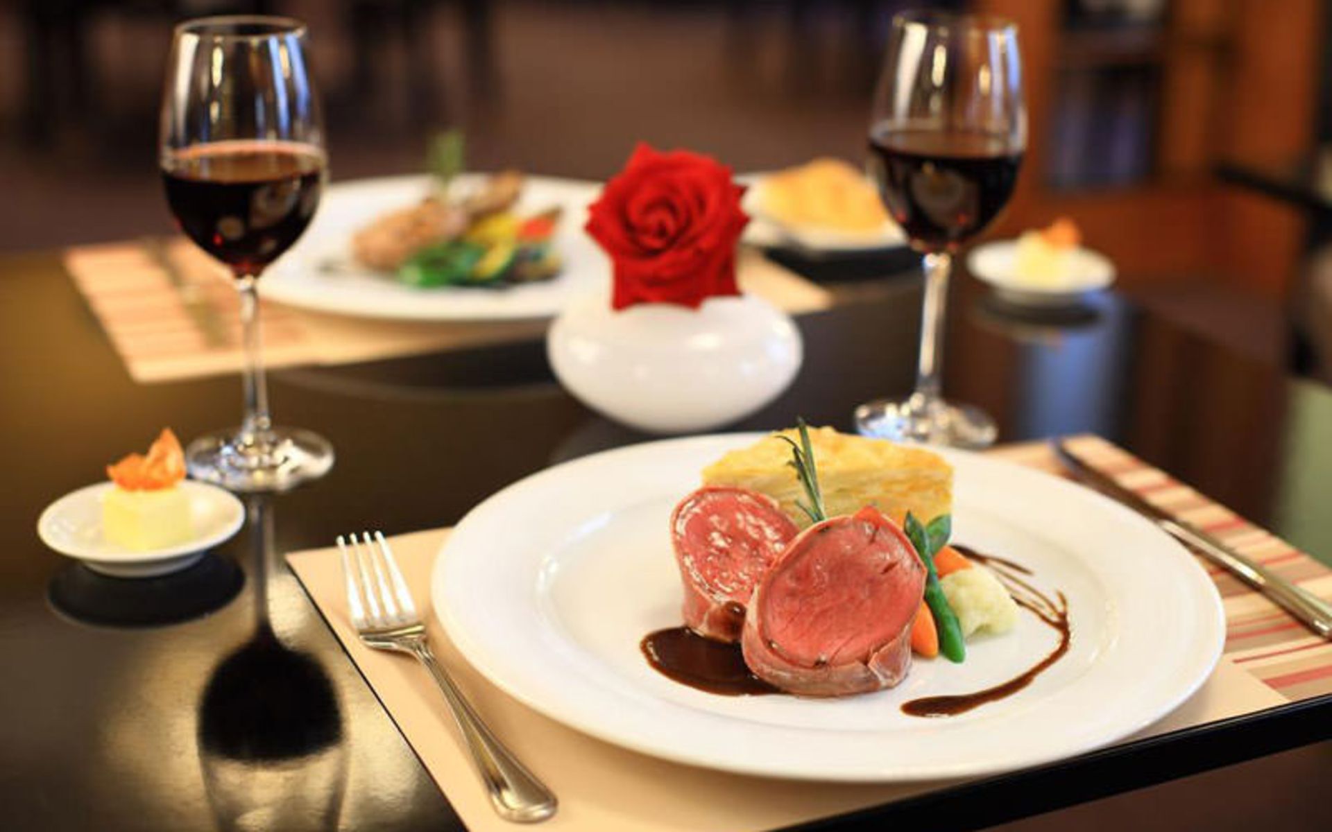 هتل گرند بُهِمیا (Grand Hotel Bohemia)