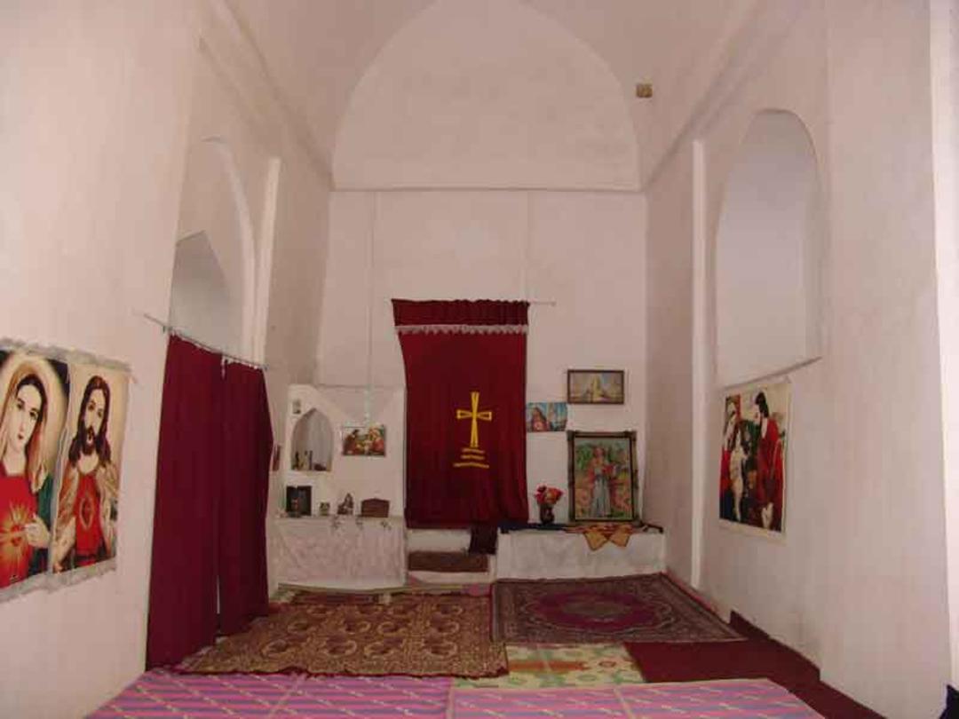 کلیسای سرخ آباد