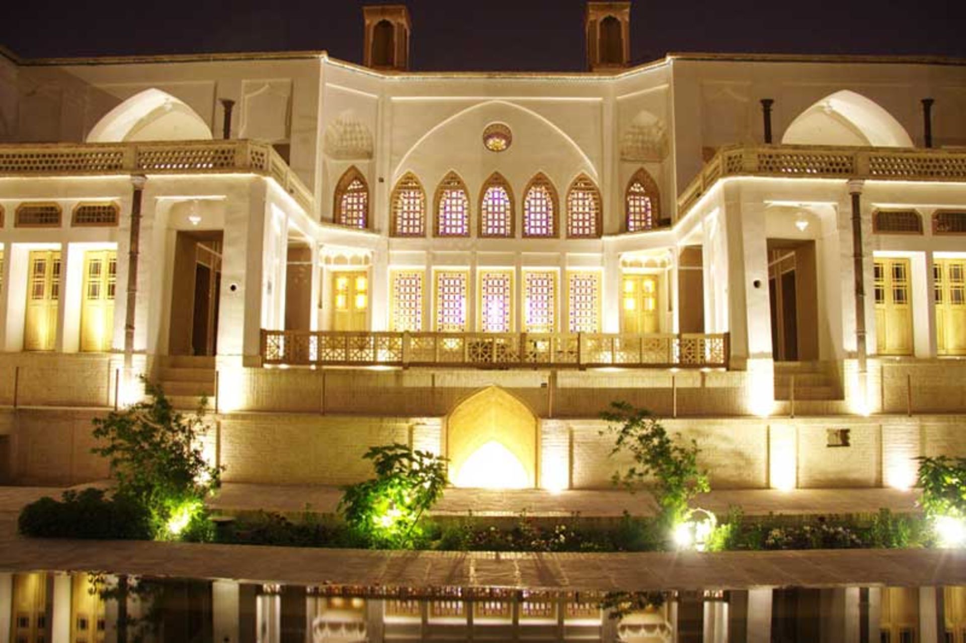 هتل خانه احسان