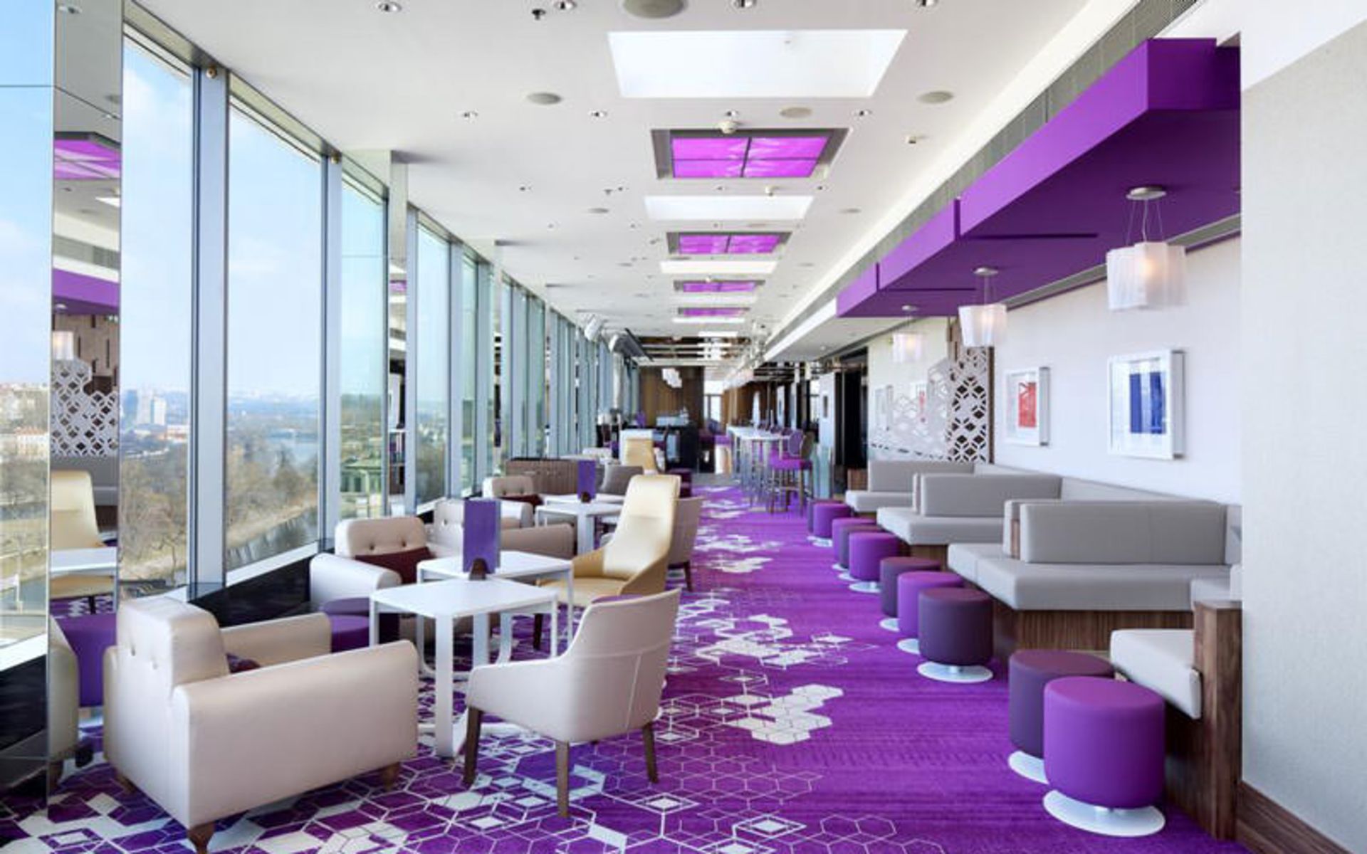 هتل هیلتون پراگ (Hilton Prague Hotel)