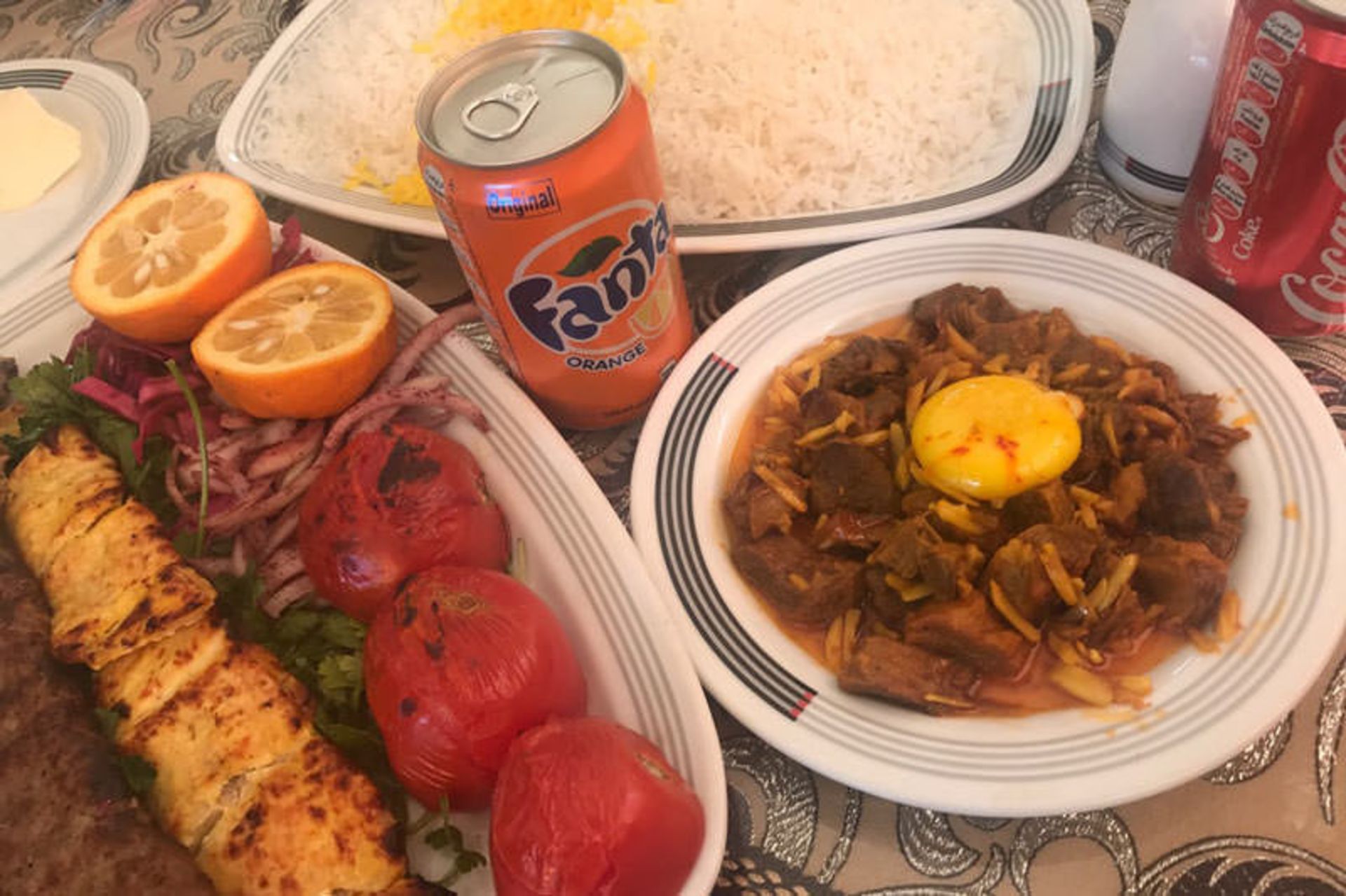 رستوران اعیان اردبیل