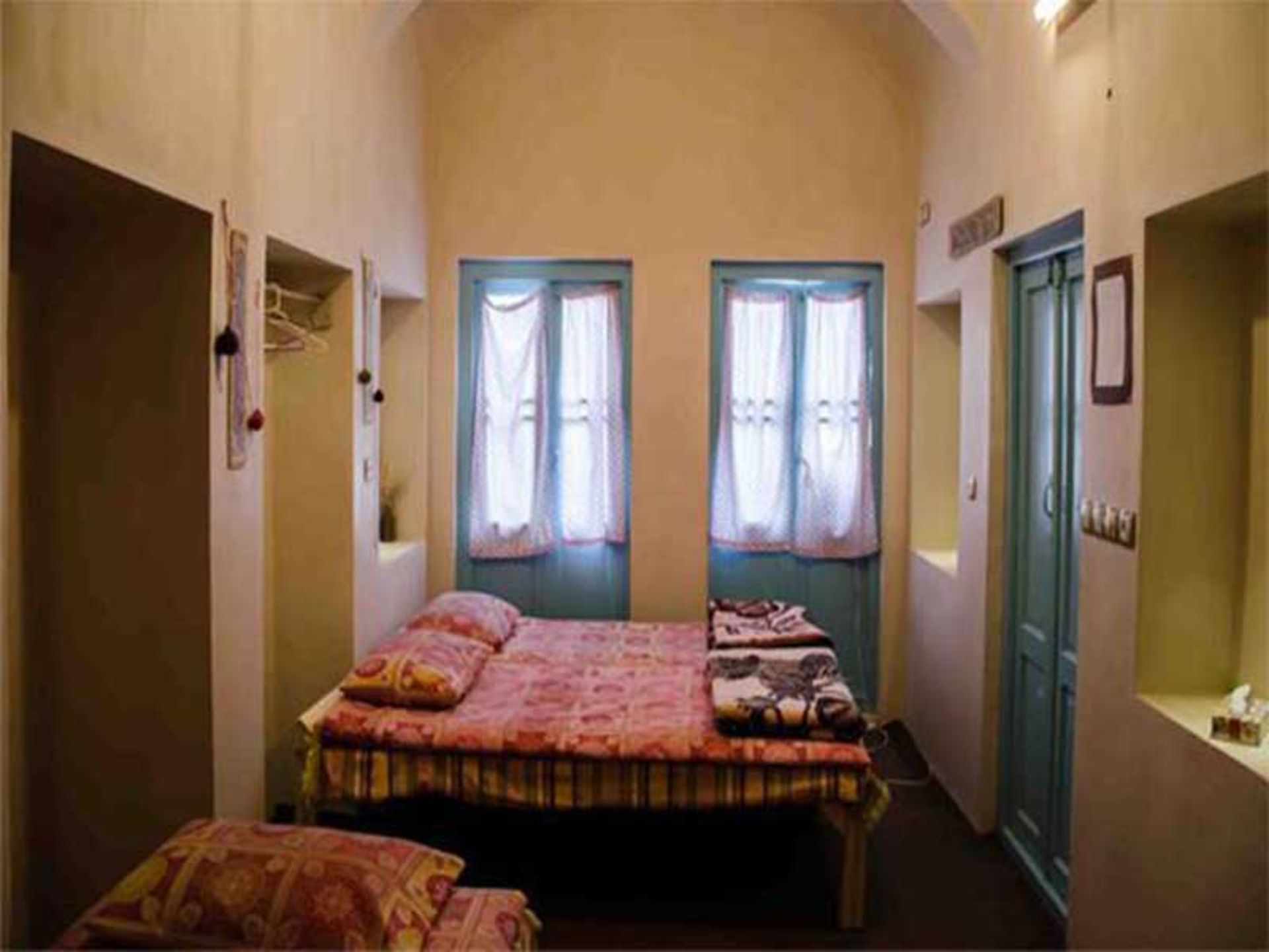 هتل خانه دوست