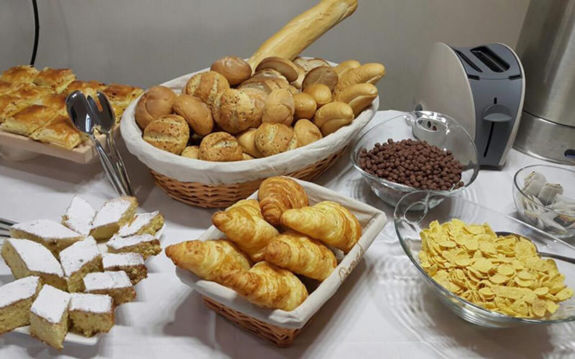 هتل دویسی (Hotel Doesi)