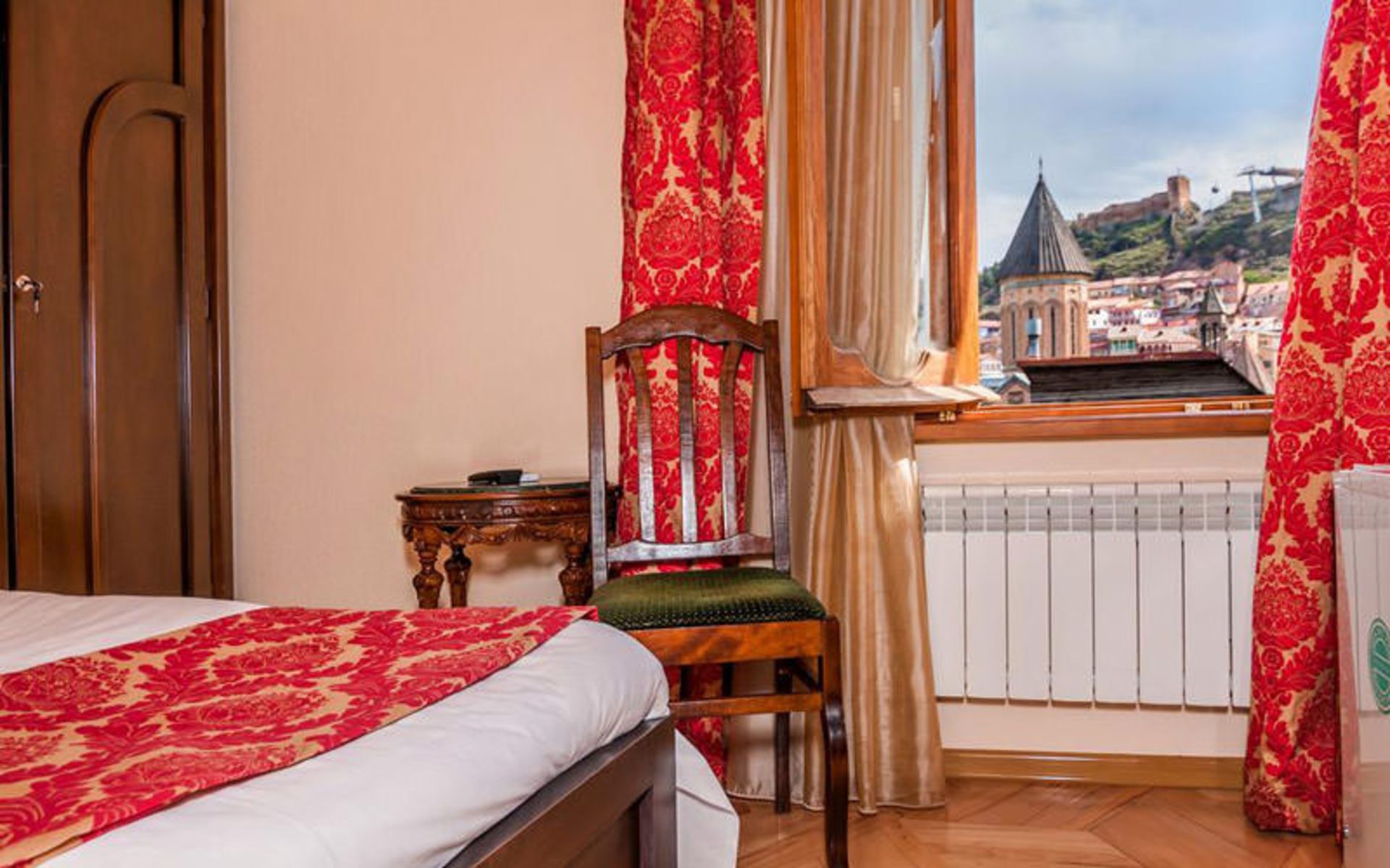 هتل وی‌ای پی (Hotel VIP)