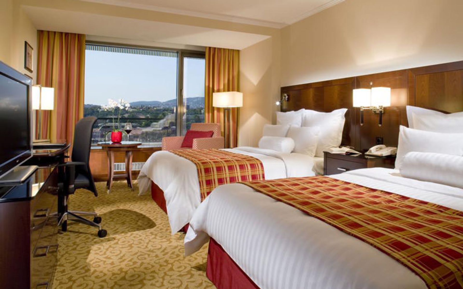 هتل بوداپست ماریوت (Budapest Marriott Hotel)
