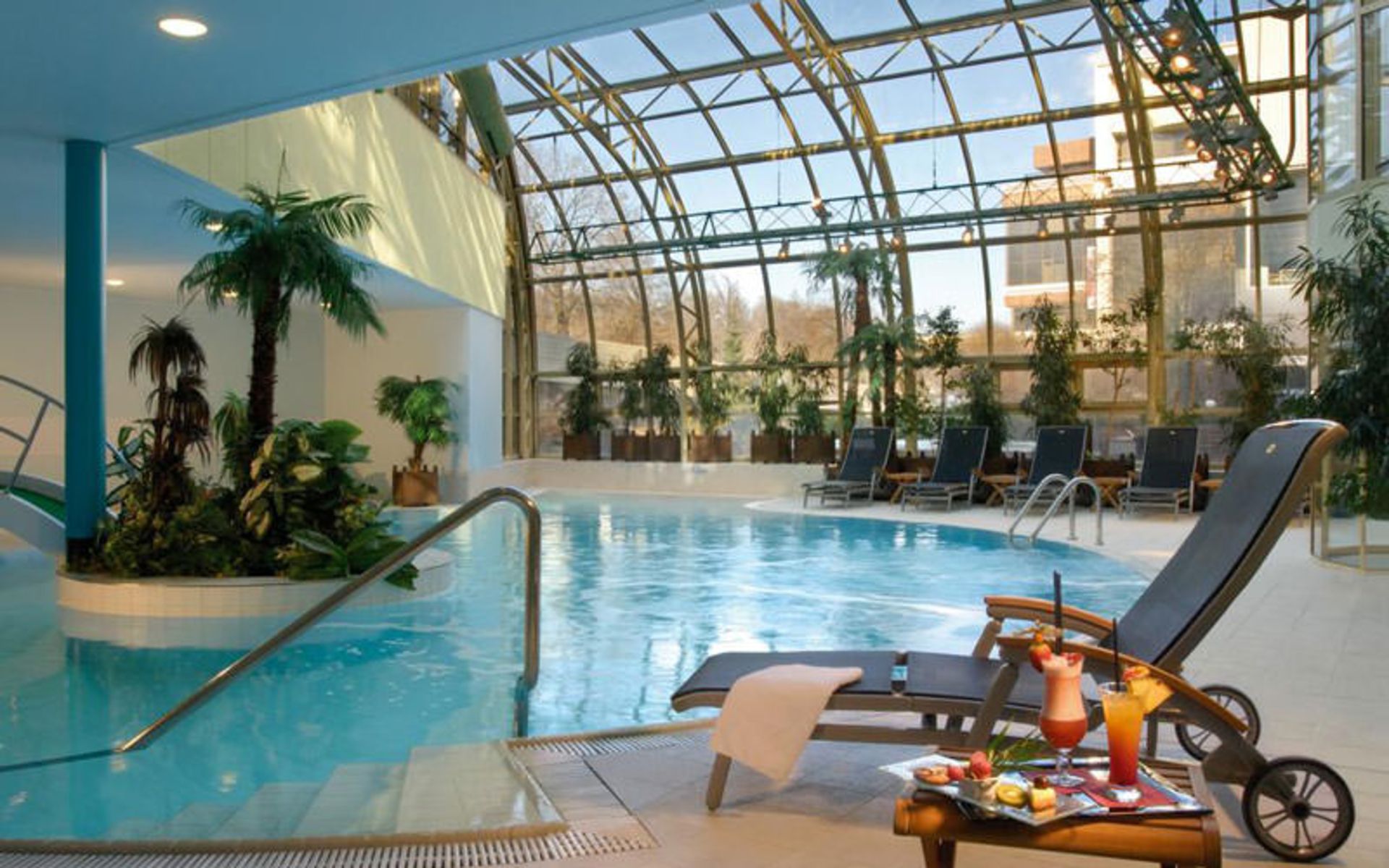 هتل اینتِرکُنتینِنتال پراگ (InterContinental Prague)