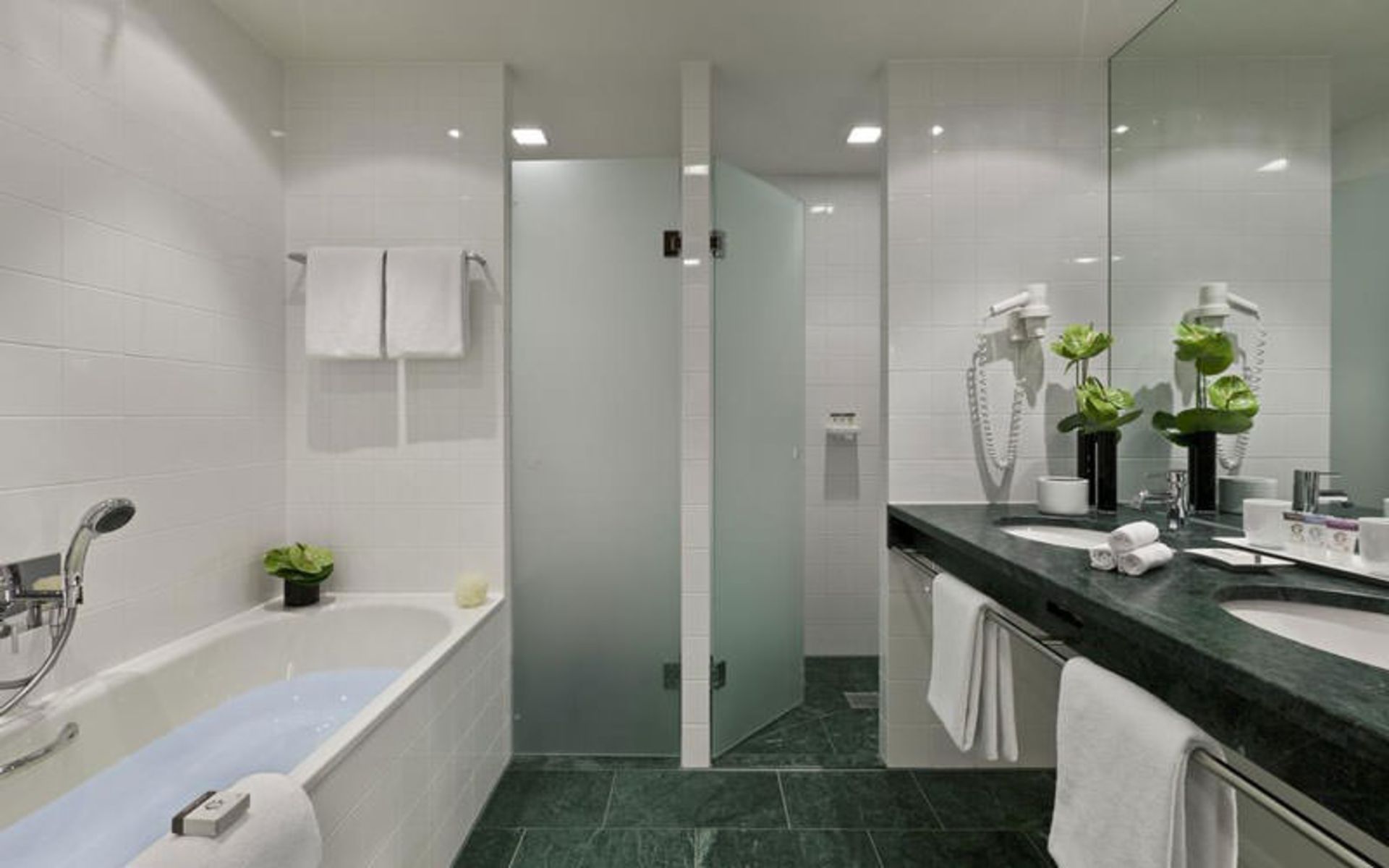 هتل سوفیتل برلین کورفوراستندام (Sofitel Berlin Kurfürstendamm)