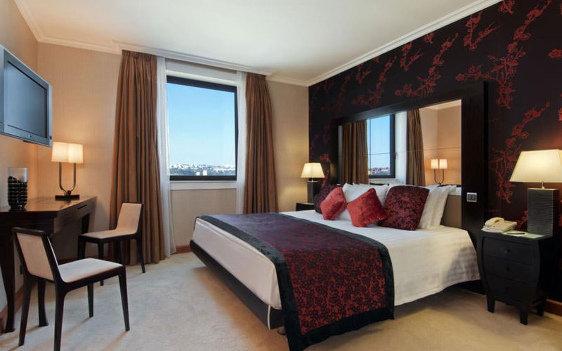 هتل هیلتون پراگ (Hilton Prague Hotel)