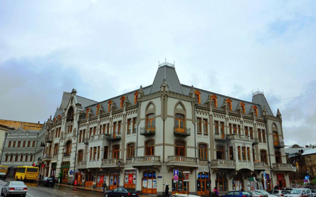 هتل الکساندریا (Aleksandria Hotel)