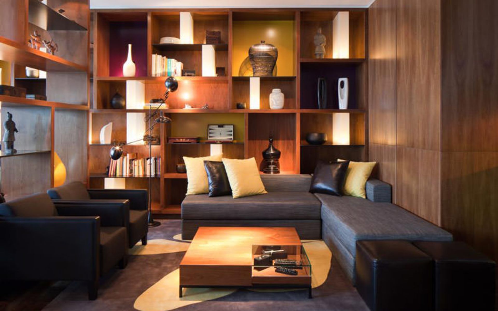 هتل آیکون (Hotel ICON)