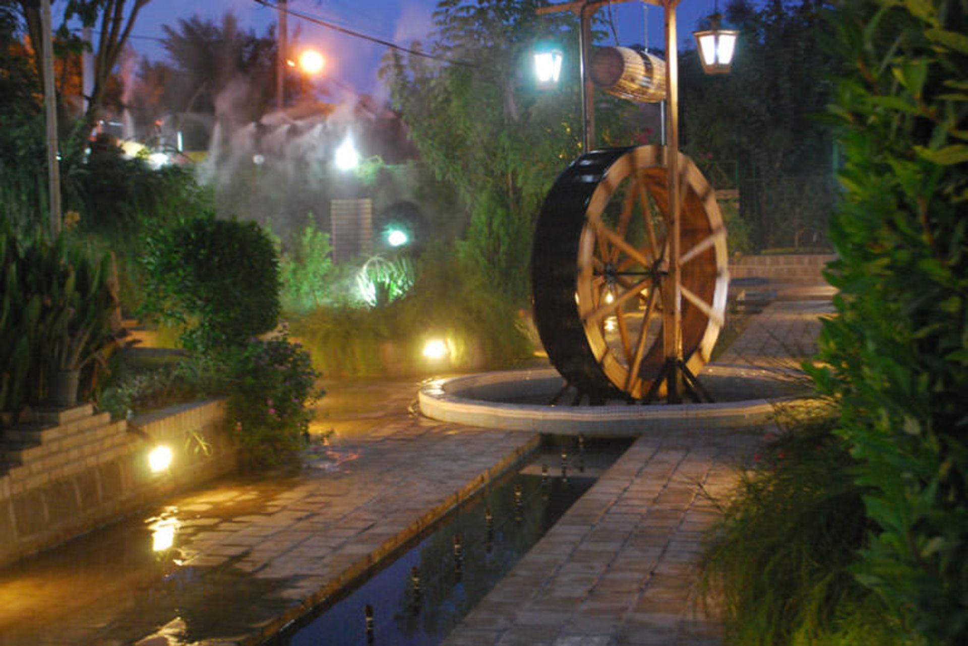 رستوران پردیس شوشتر