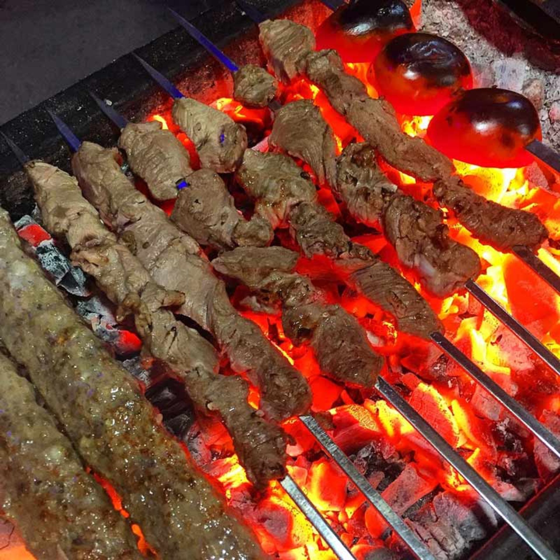 کبابی حاج بیوک آقا
