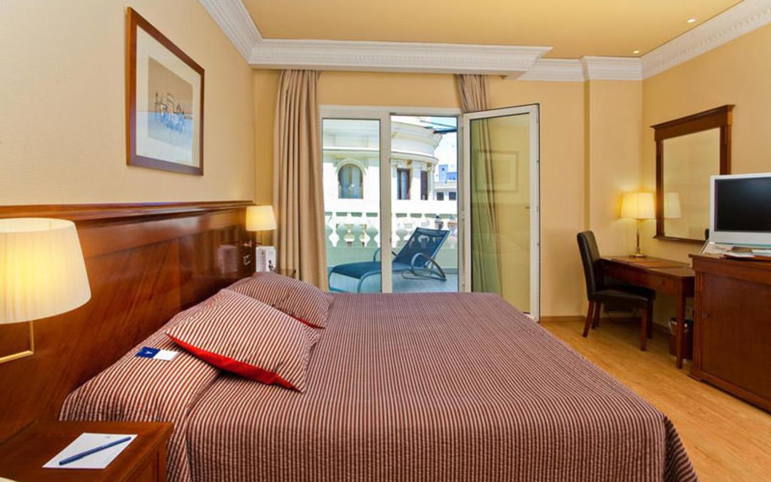 هتل ملیا پلازا والنسیا (Melia Plaza Valencia)