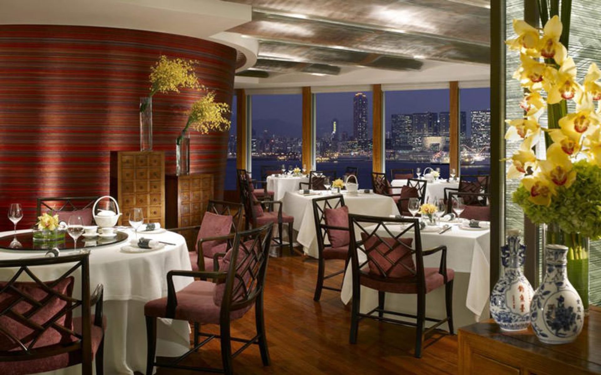 هتل فور سیزن هنگ کنگ (Four Seasons Hotel Hong Kong)