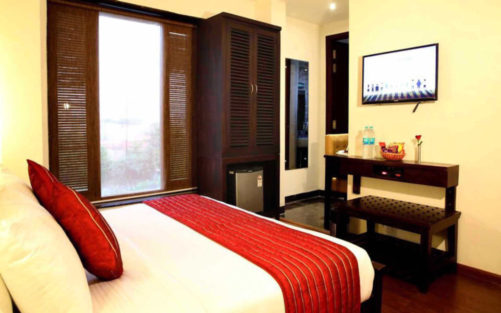 هتل تاج ویلا (Taj Villa)