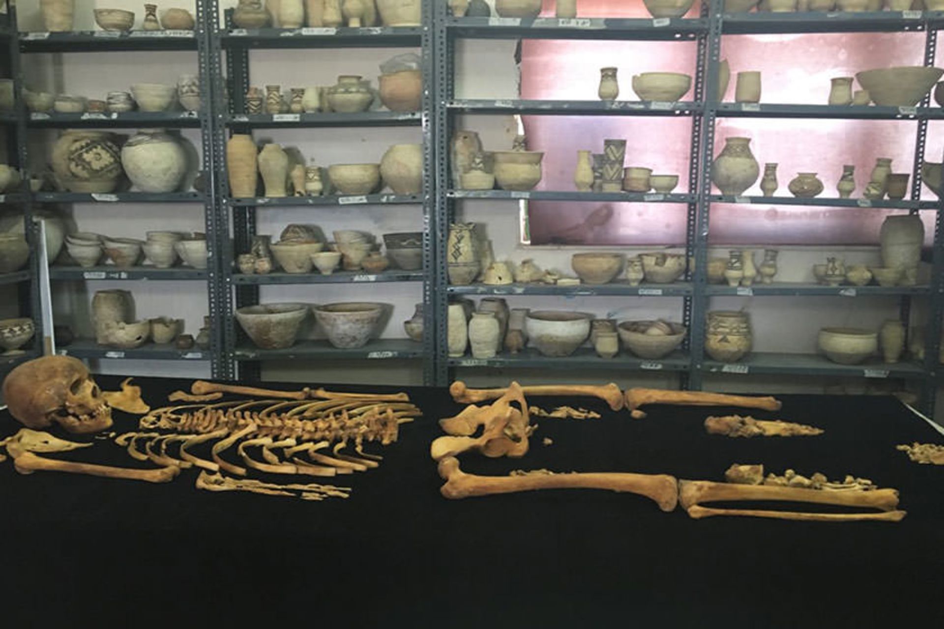 گور باستانی