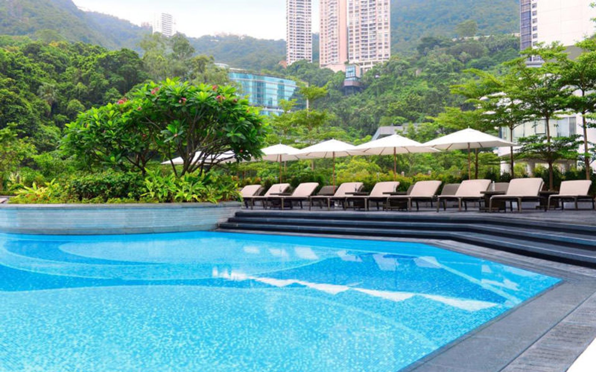 هتل جی‌وی مریوت هتل هنگ‌کنگ (JW Marriott Hotel Hong Kong)