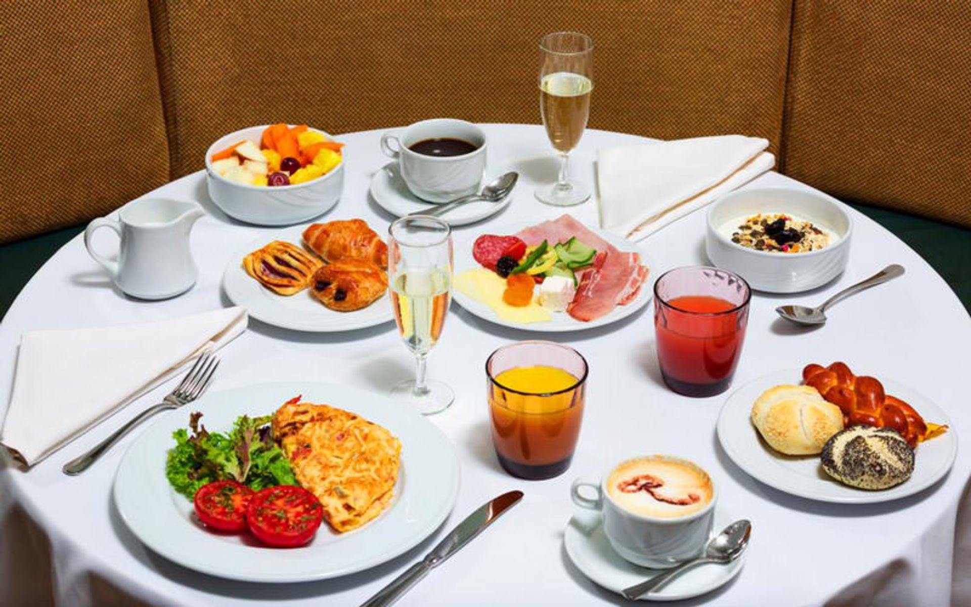 هتل کرینتیا بوداپست (Corinthia Hotel Budapest)
