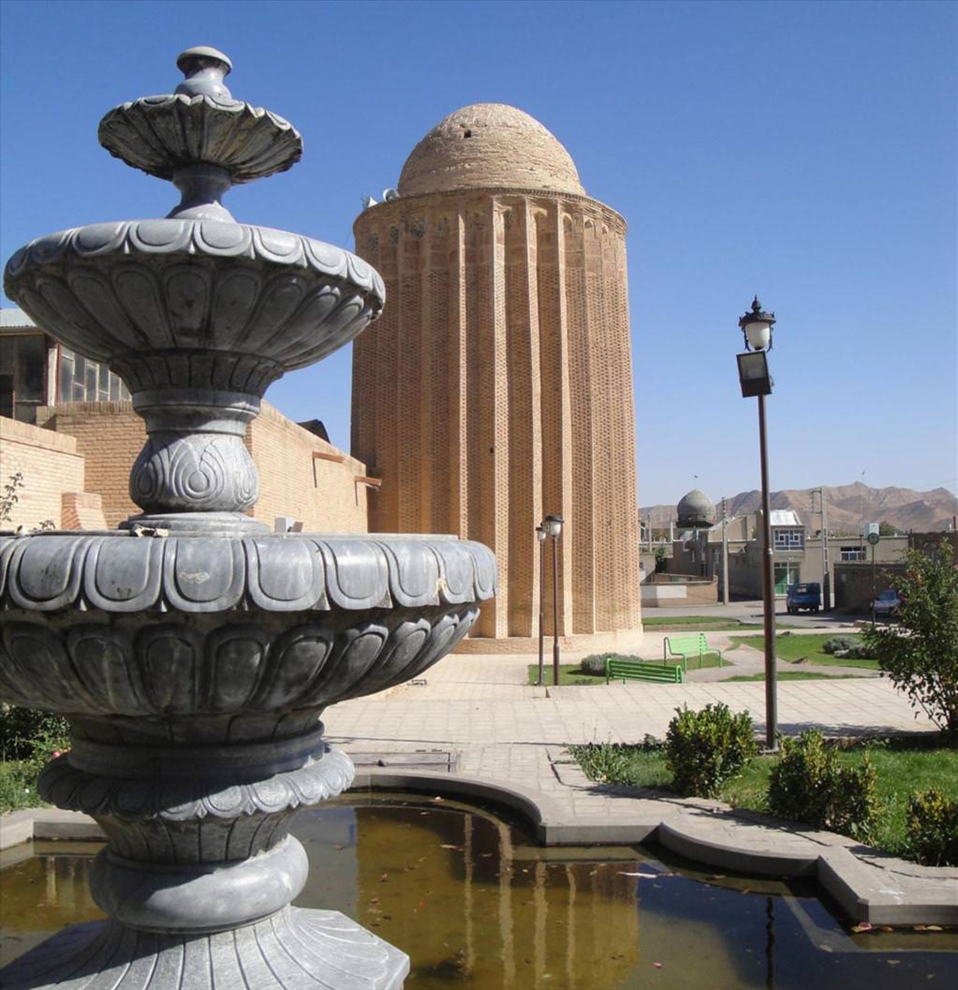 منار بسطام