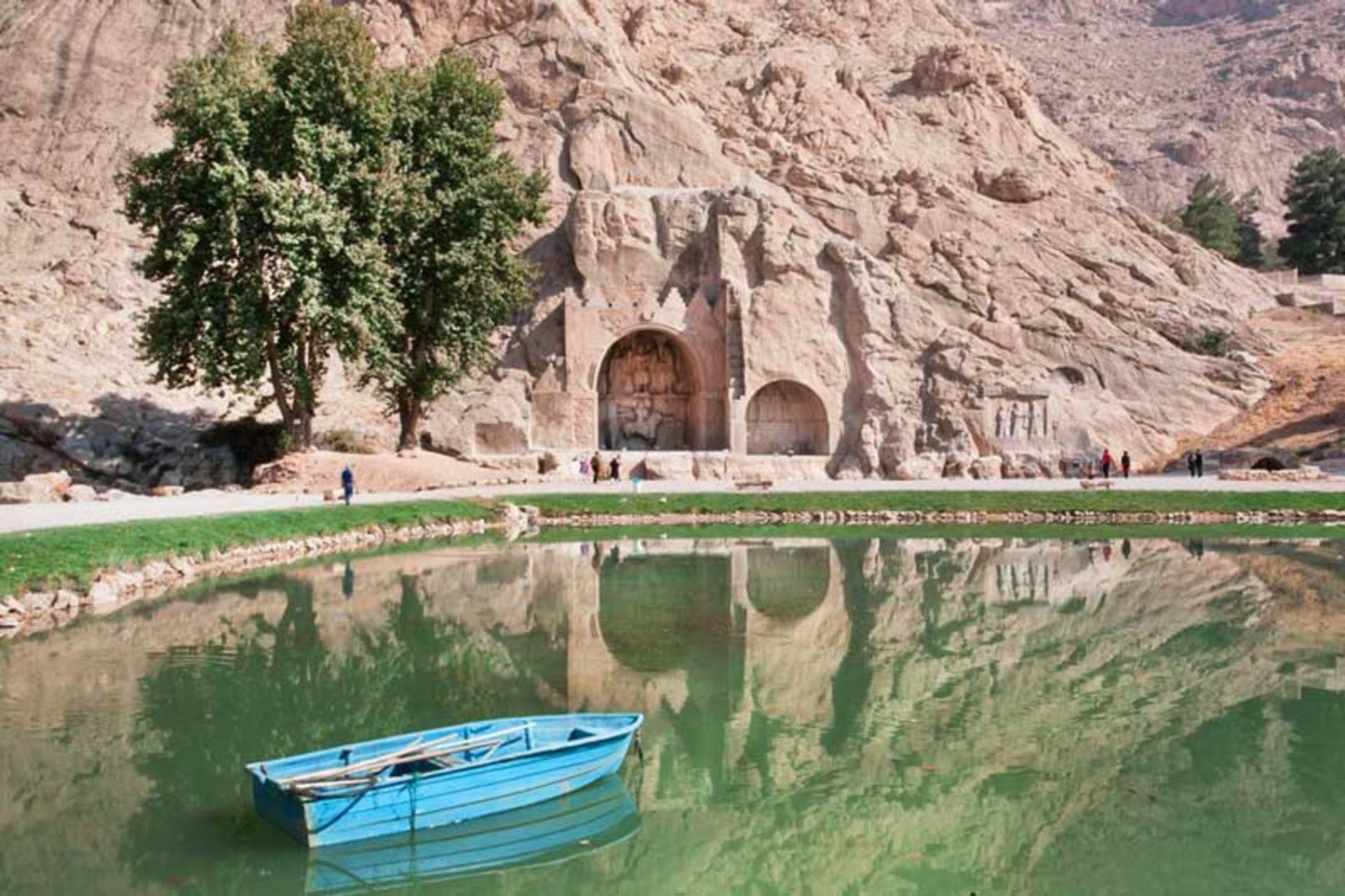 طاق بیستون