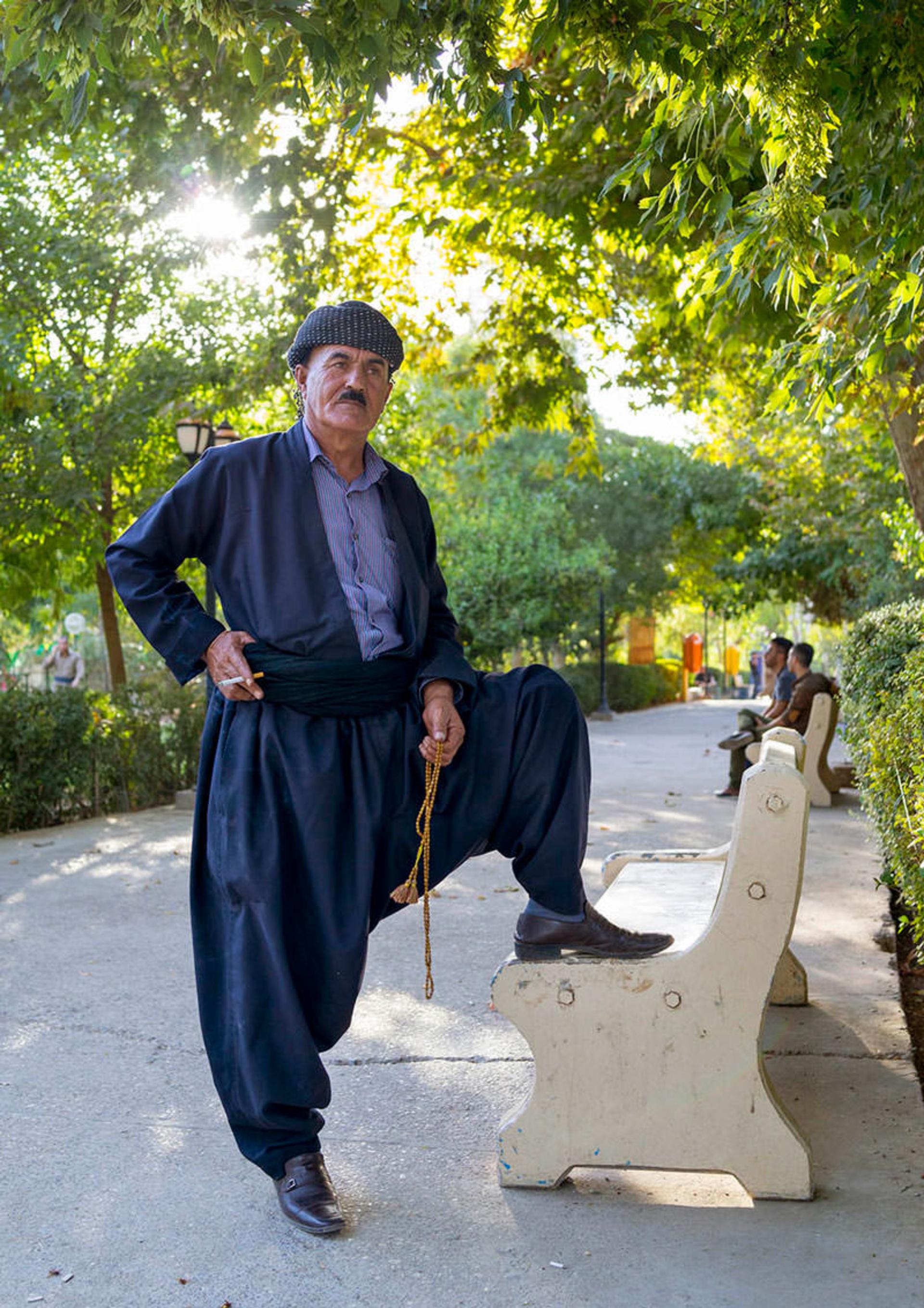 لباس کردی
