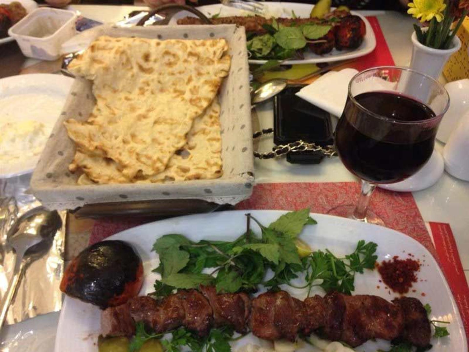 کبابسرای ریحان تبریز