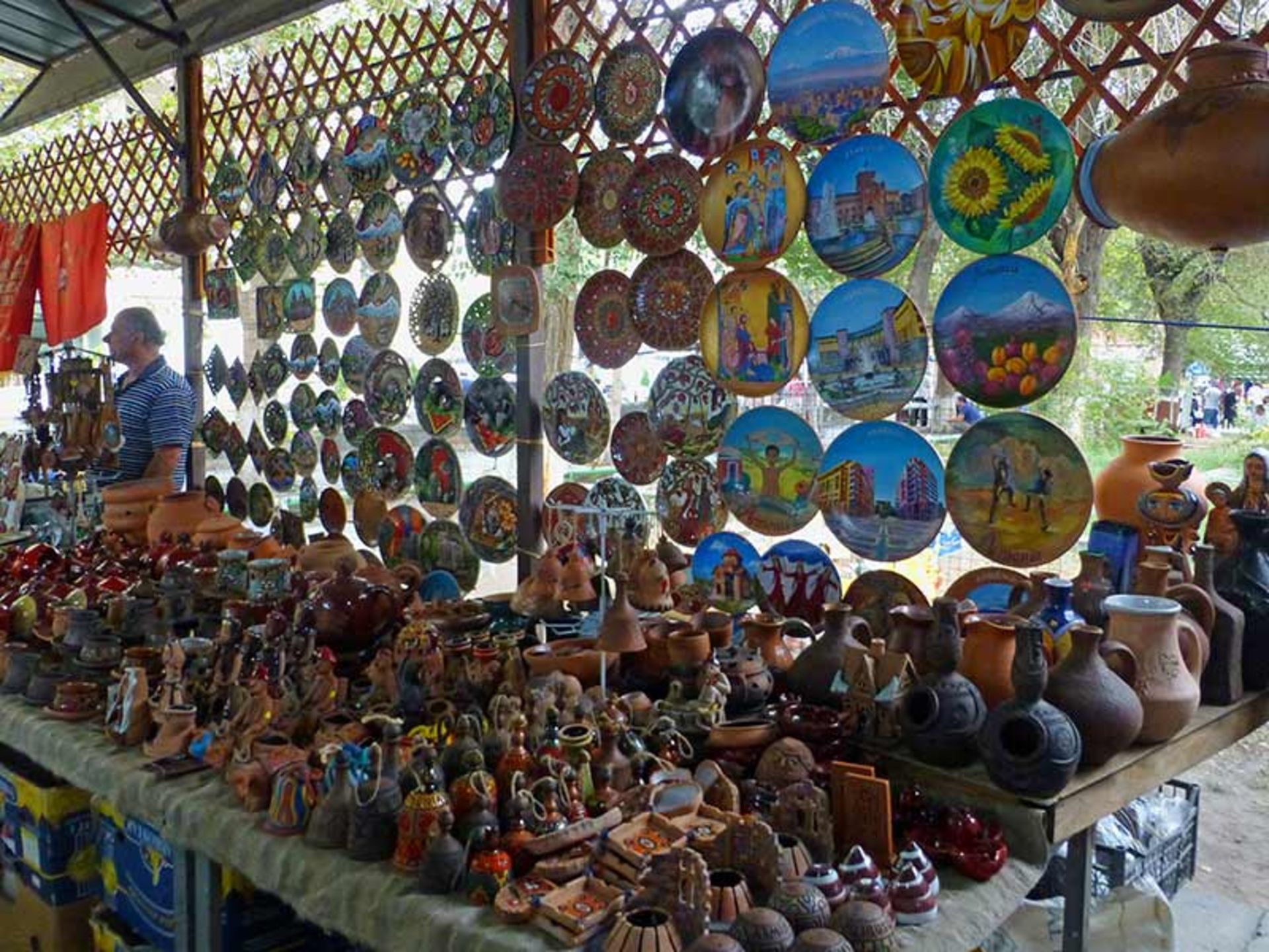 بازار ورنیساژ ایروان