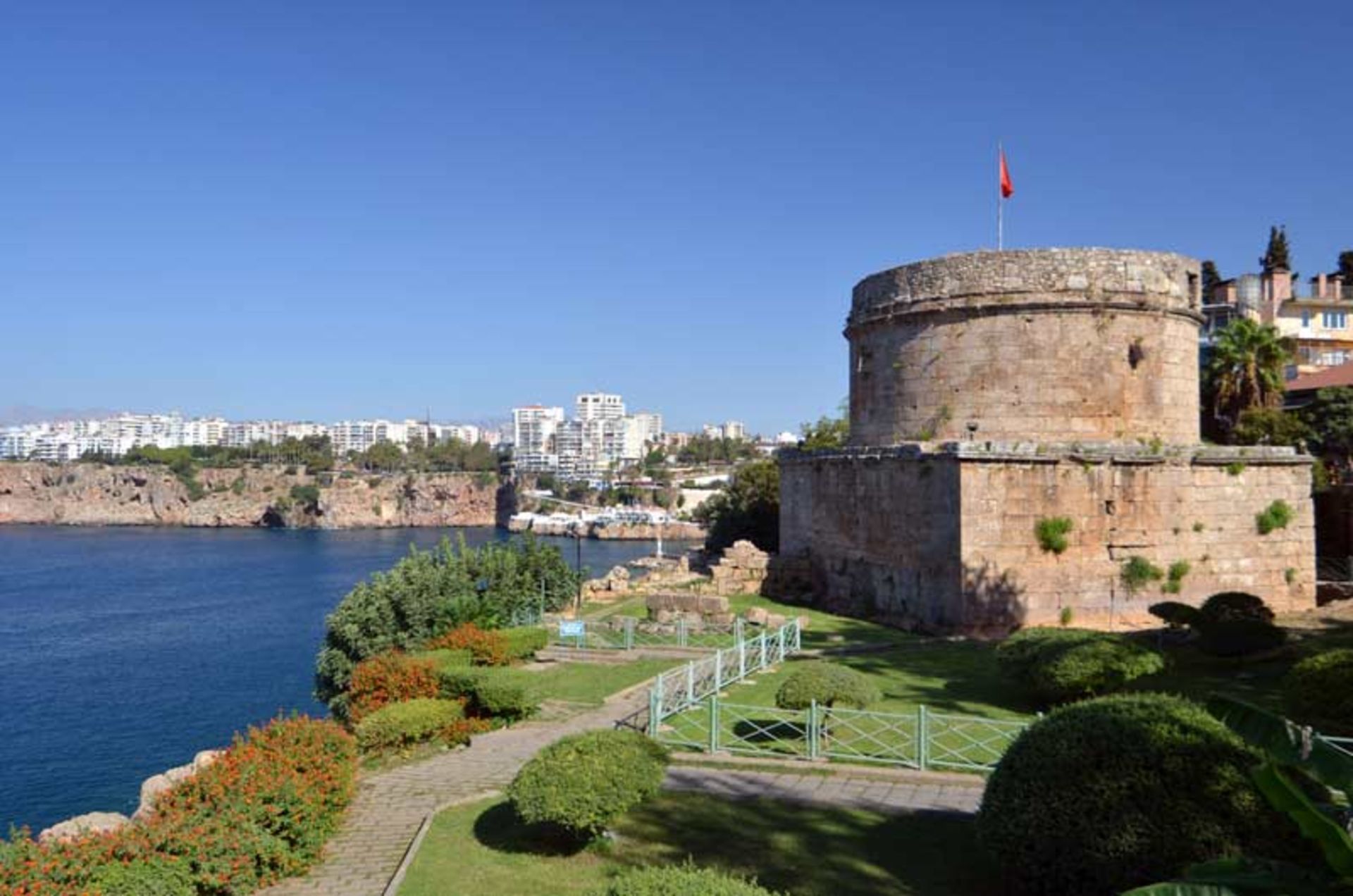 برج هیدیرلیک آنتالیا