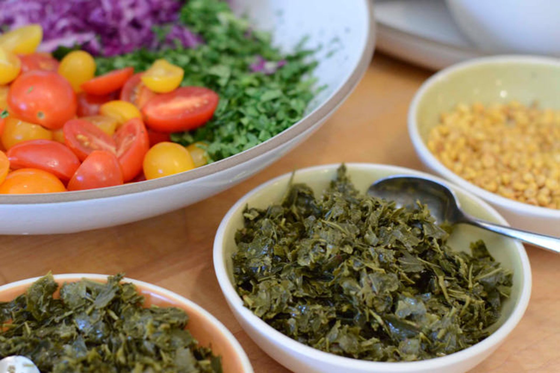 سالاد برگ چای