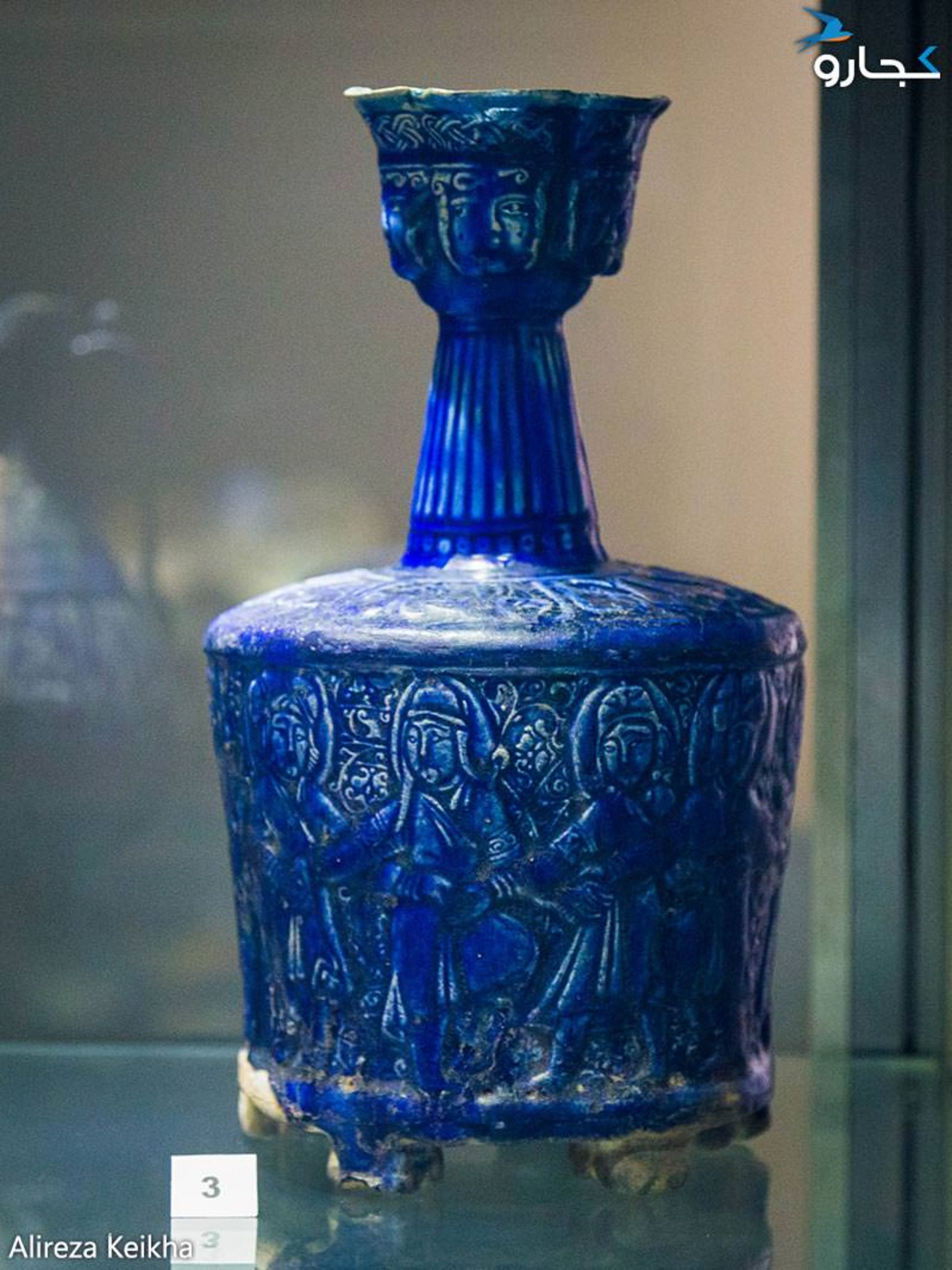سفال آبی و سفید