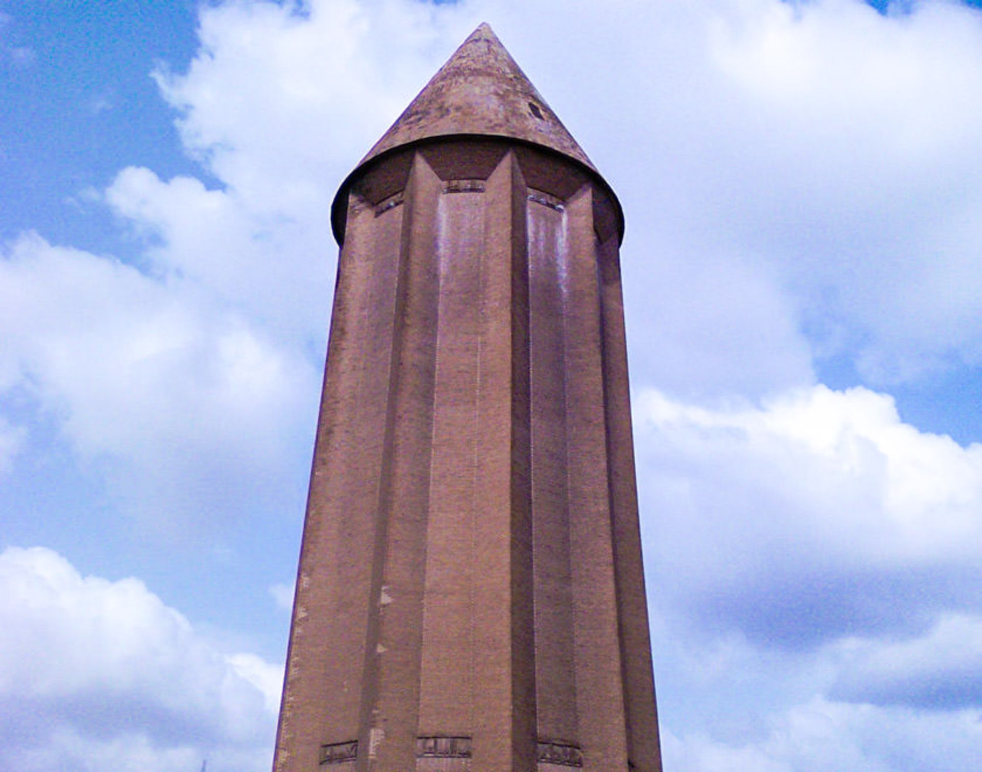 گنبد قابوس