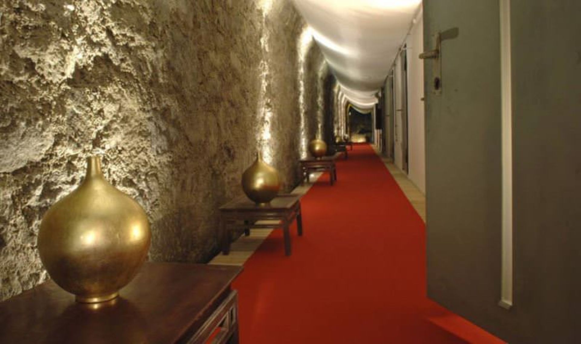  لا کلاس ترا (La Claustra) در سوئیس