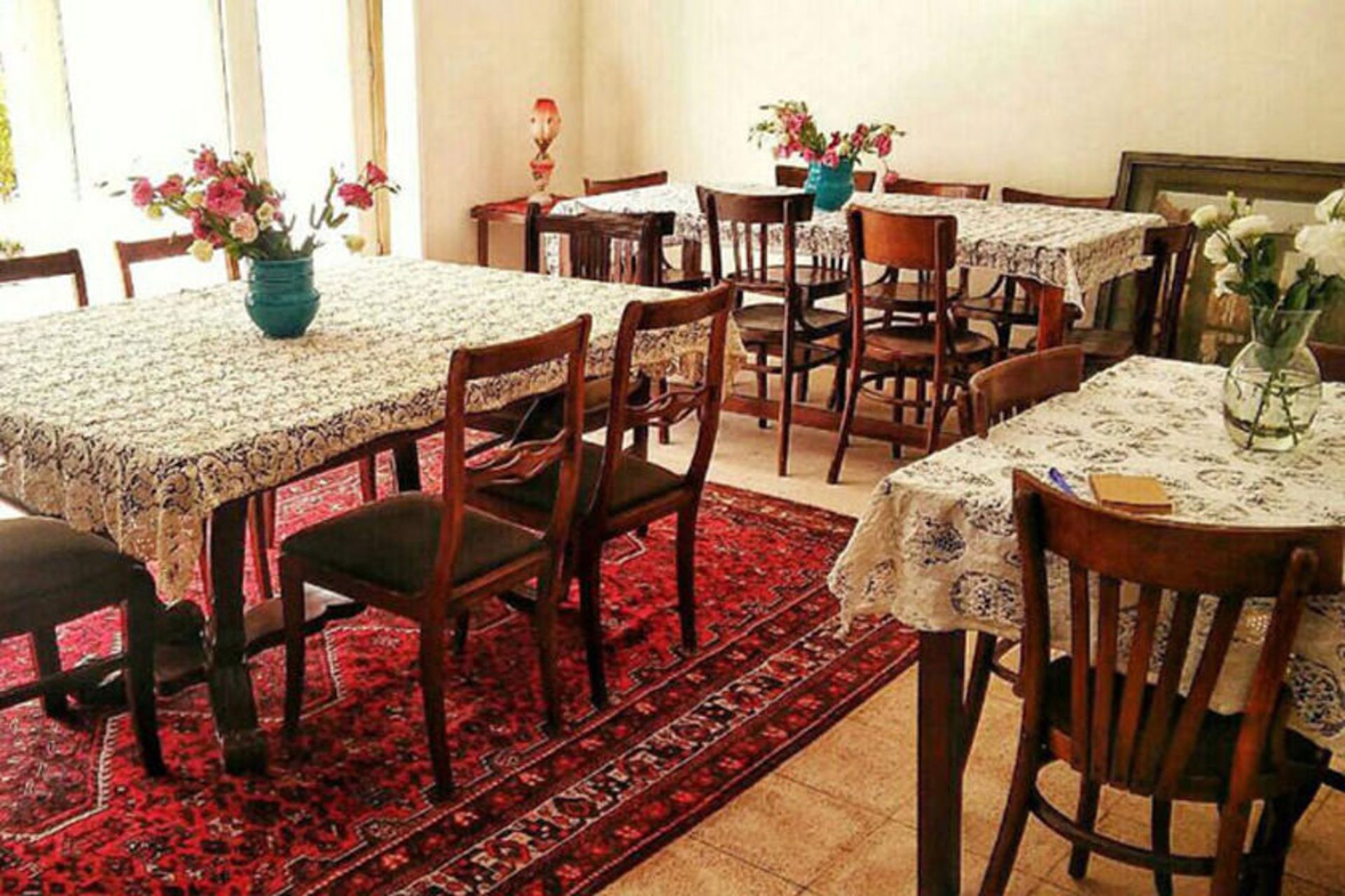 کافه تهرون ویلا
