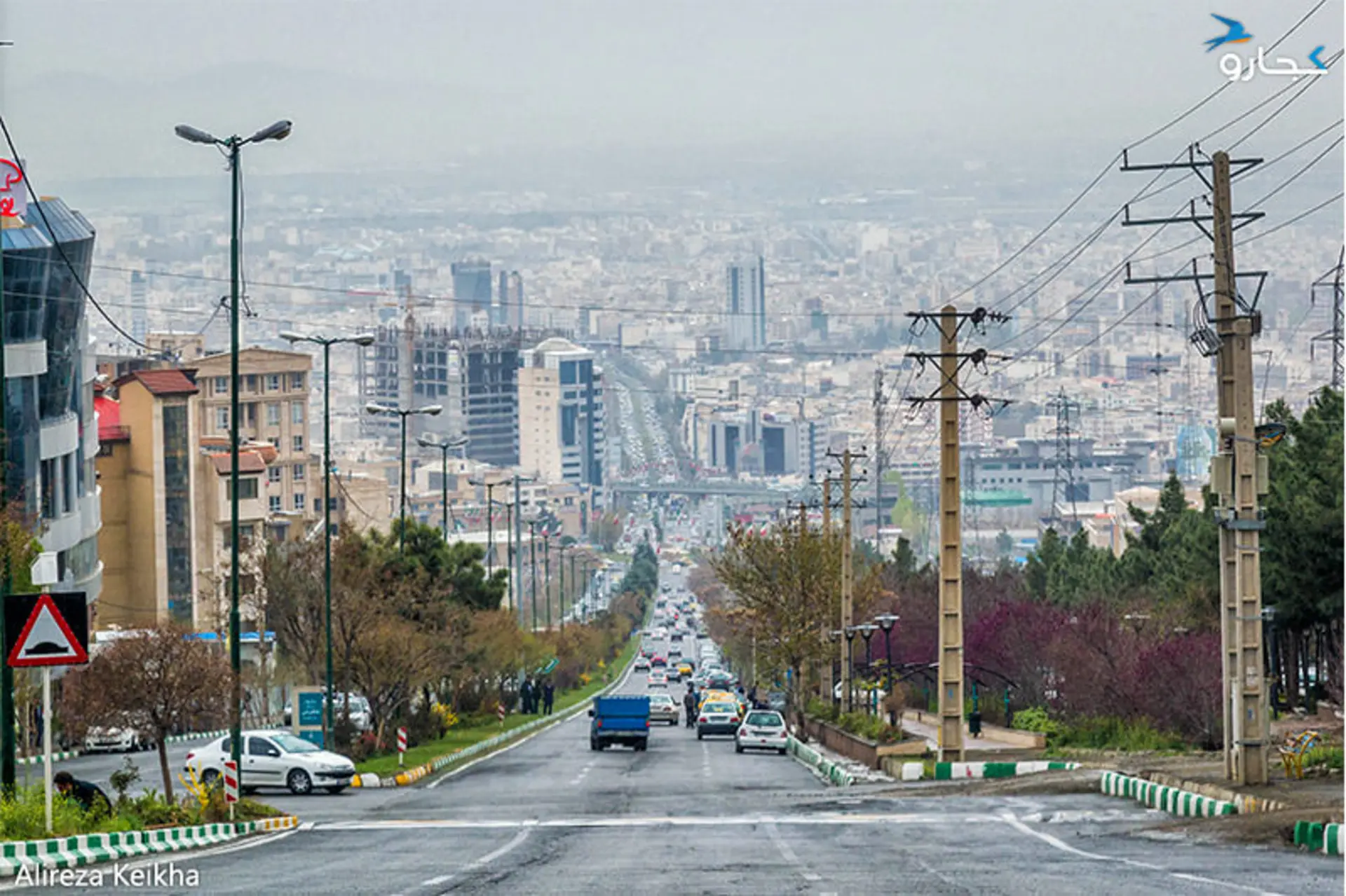 خیابان بزرگی در وسط شهر کرج
