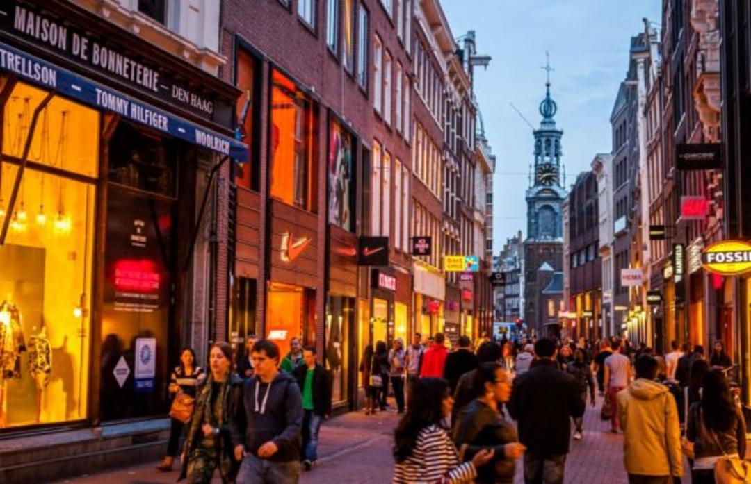 خیابان پی سی هوف استرات (Pc Hoofstraat) 