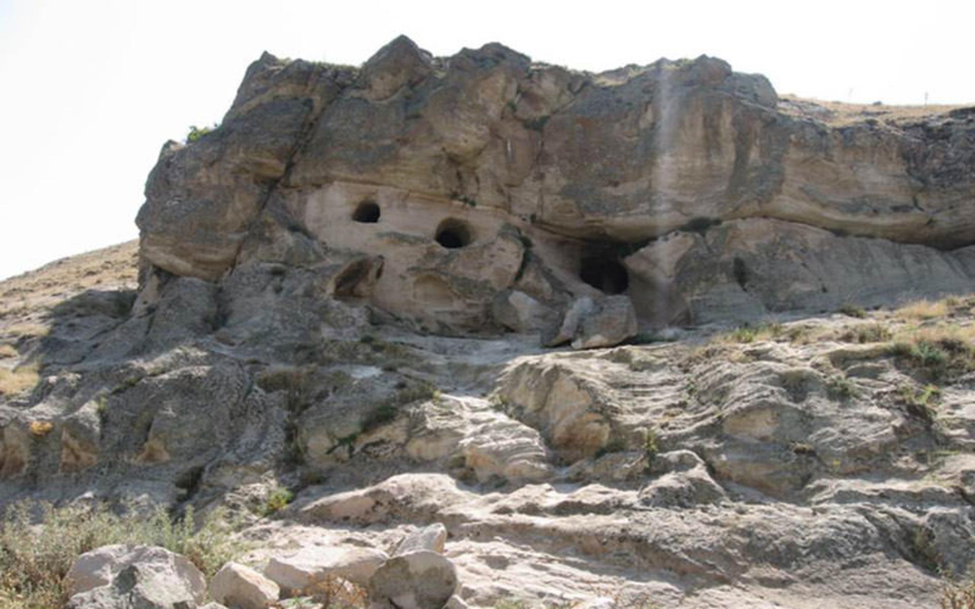 سرعین